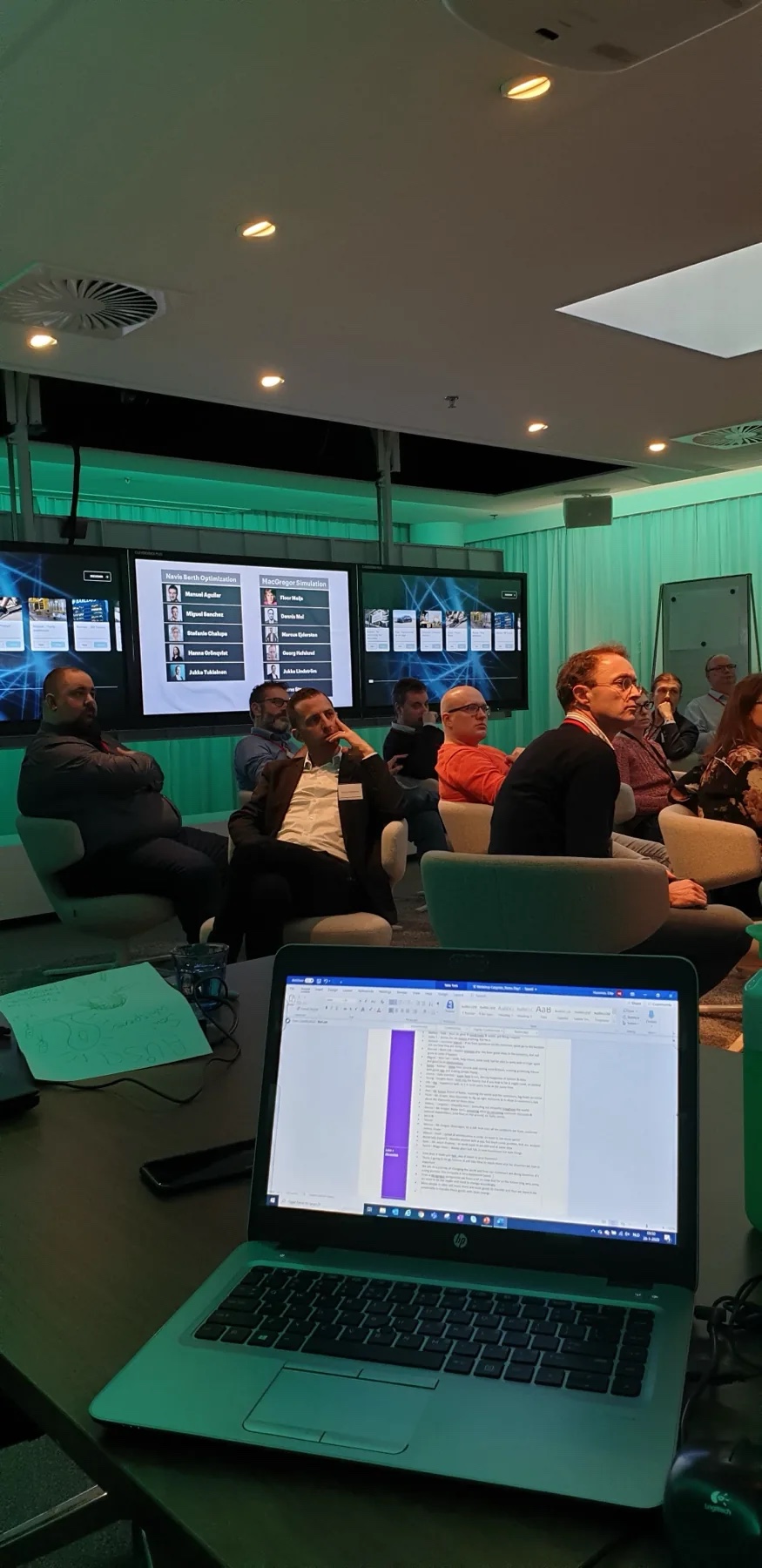 Immersive presentation inside the Accenture Innovation Center